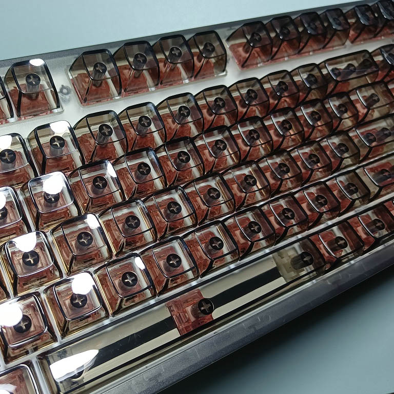 132 Przezroczyste kryształowe  – Keyboard Gaming Black recenzja i cena